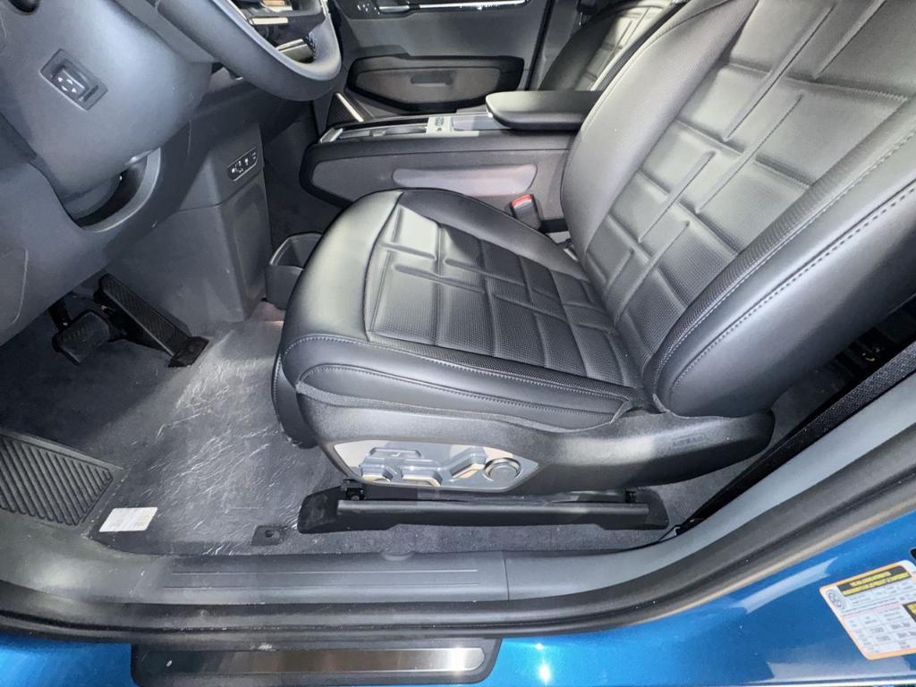 new 2026 Kia EV9 car, priced at $61,848