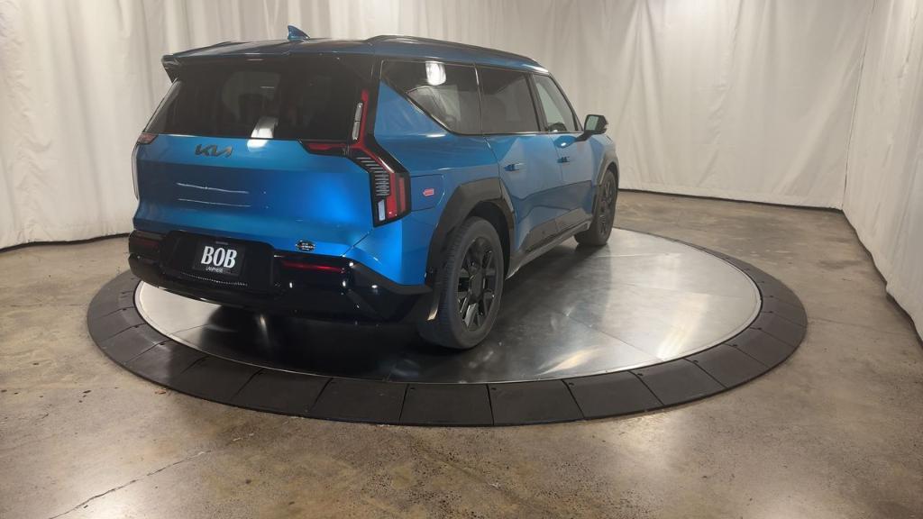 new 2026 Kia EV9 car, priced at $61,848