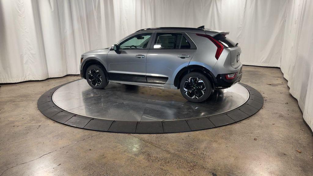 new 2025 Kia Niro EV car, priced at $37,672