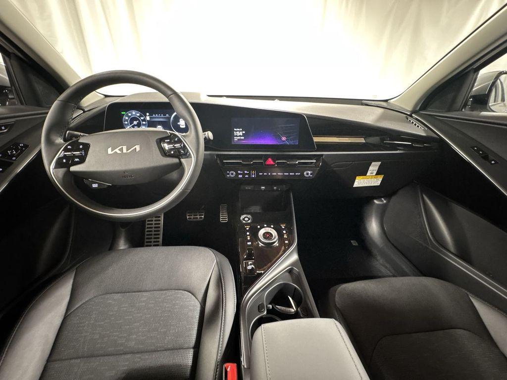 new 2025 Kia Niro EV car, priced at $37,672
