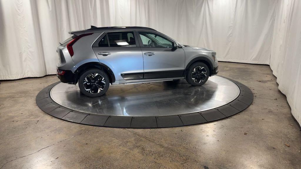 new 2025 Kia Niro EV car, priced at $37,672
