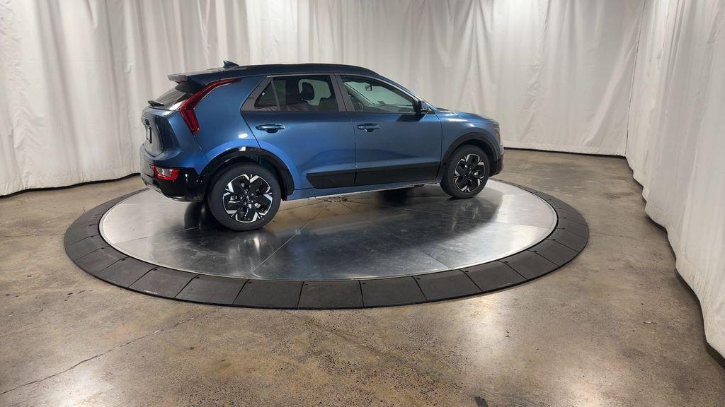 new 2025 Kia Niro EV car, priced at $33,817