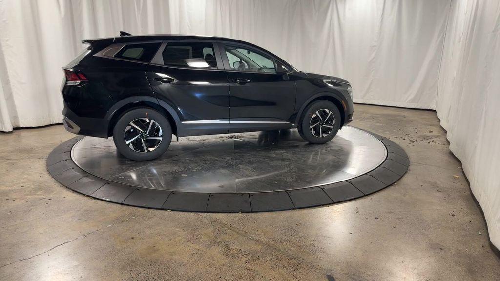 new 2025 Kia Sportage Hybrid car, priced at $30,455