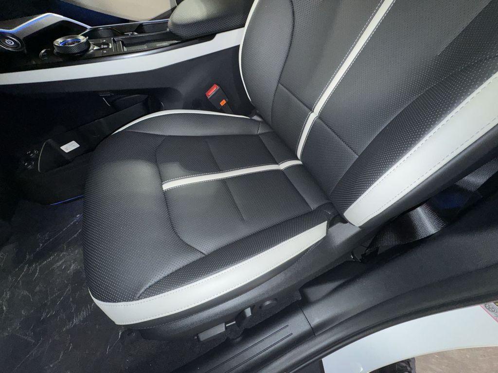new 2025 Kia EV6 car, priced at $54,341