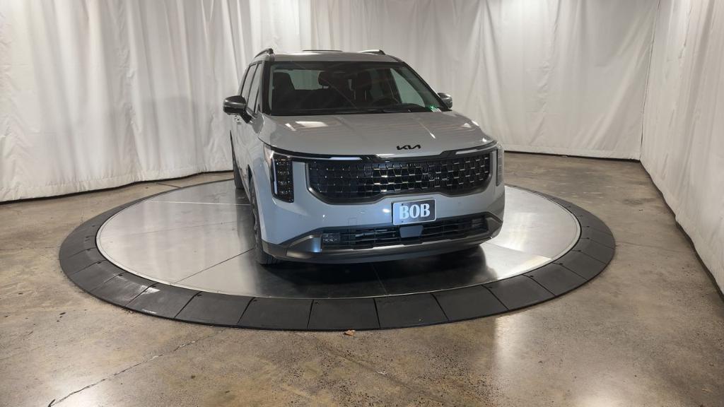 new 2026 Kia Carnival Hybrid car, priced at $52,074