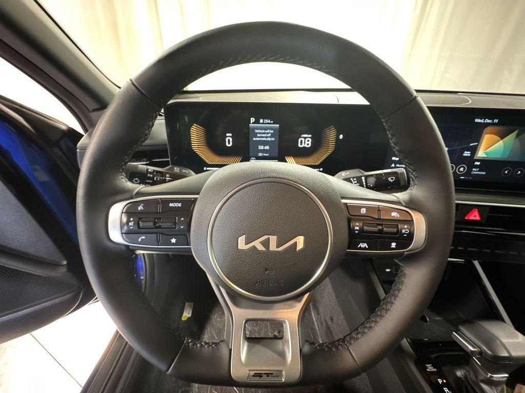 new 2025 Kia K5 car, priced at $31,709
