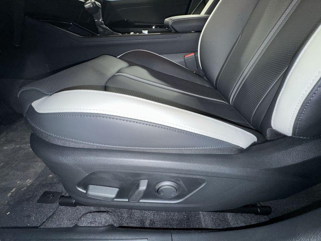new 2025 Kia K5 car, priced at $31,709