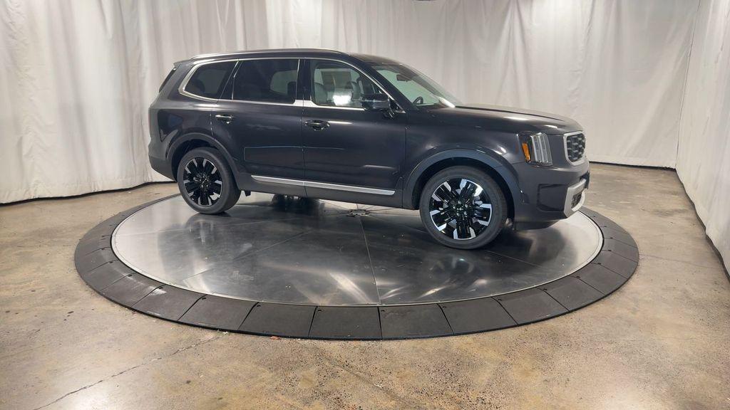 new 2025 Kia Telluride car, priced at $50,950