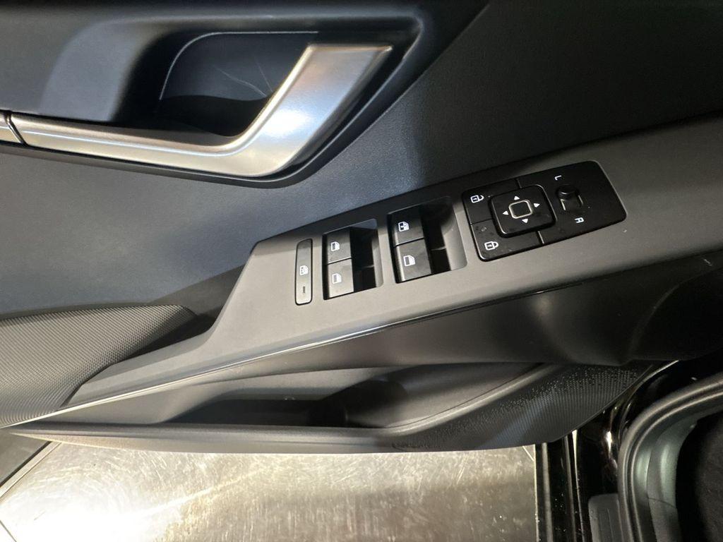new 2025 Kia Niro car, priced at $27,497