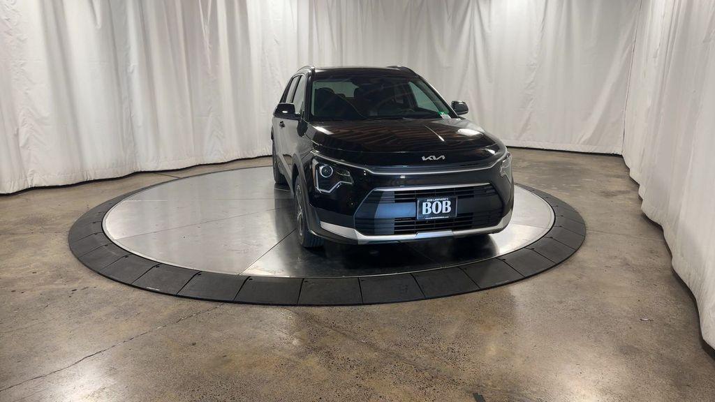 new 2025 Kia Niro car, priced at $27,497