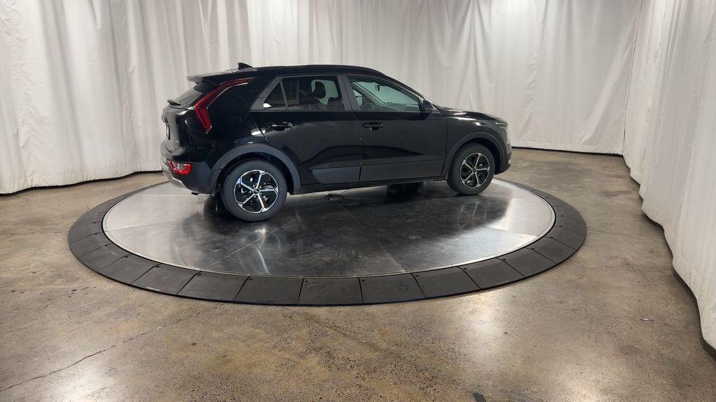 new 2025 Kia Niro car, priced at $27,497
