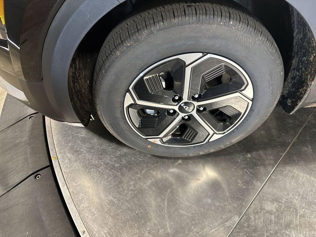 new 2025 Kia Niro car, priced at $27,497