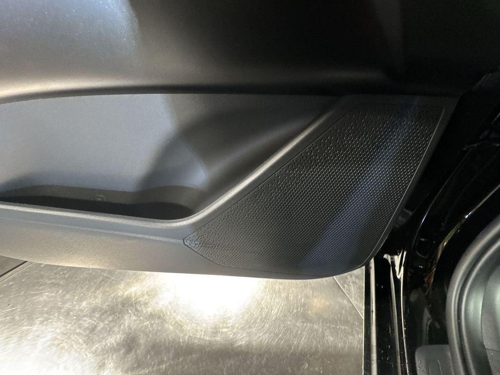 new 2025 Kia Niro car, priced at $27,497