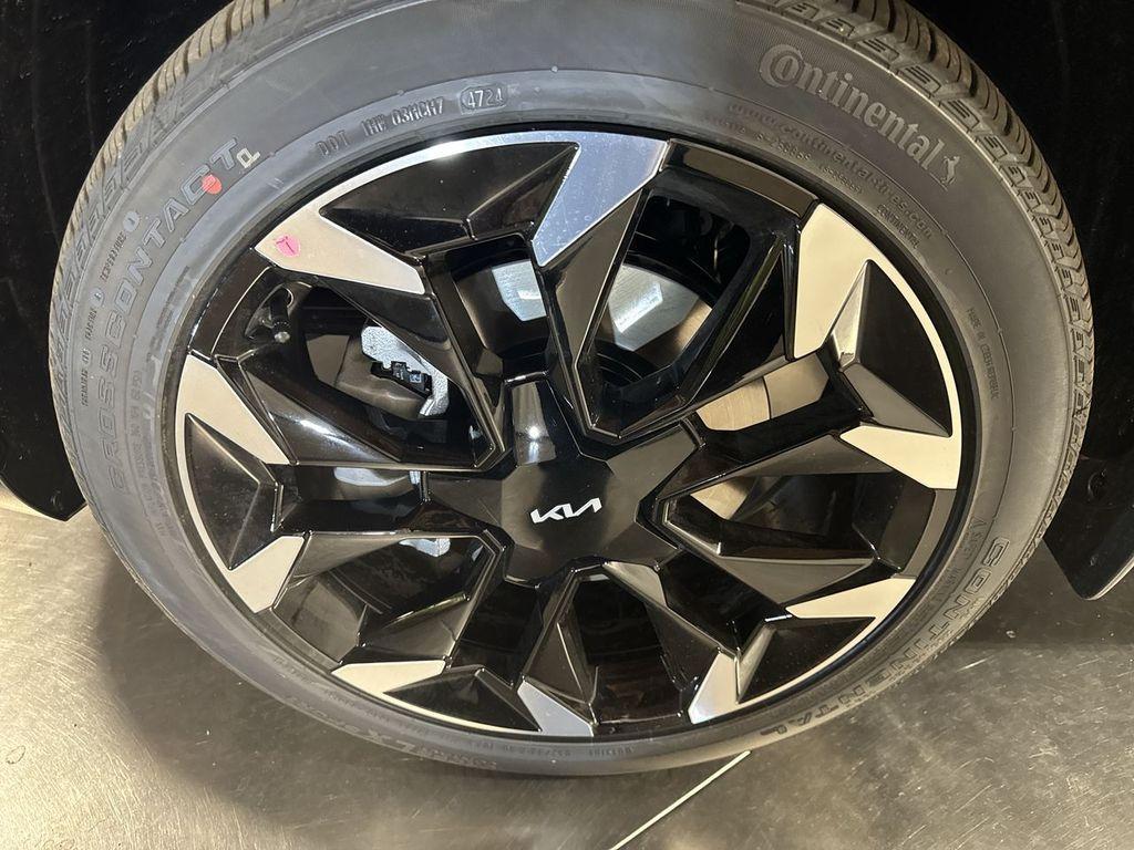 new 2025 Kia Sorento car, priced at $41,016