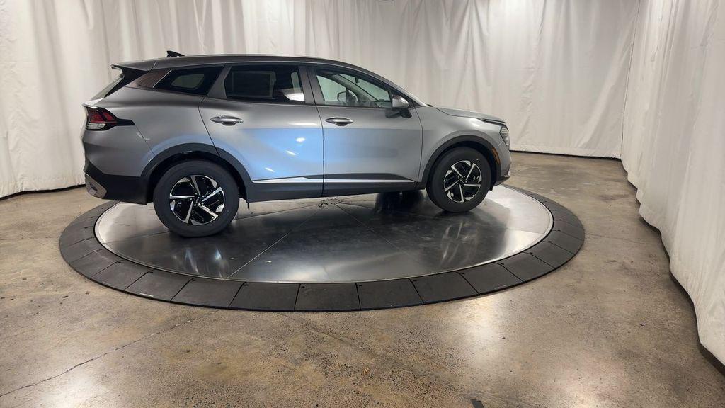 new 2025 Kia Sportage Hybrid car, priced at $30,455