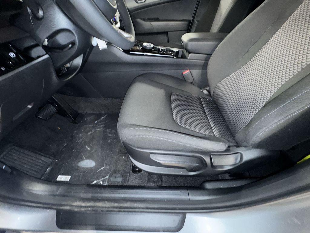 new 2025 Kia Sportage Hybrid car, priced at $30,455