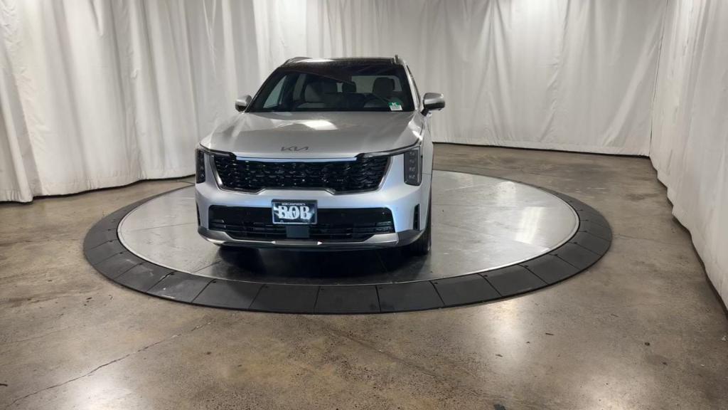 new 2025 Kia Sorento Hybrid car, priced at $44,276