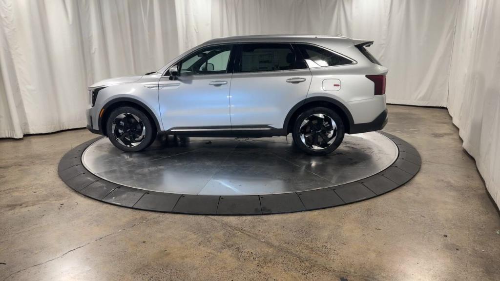 new 2025 Kia Sorento Hybrid car, priced at $44,276