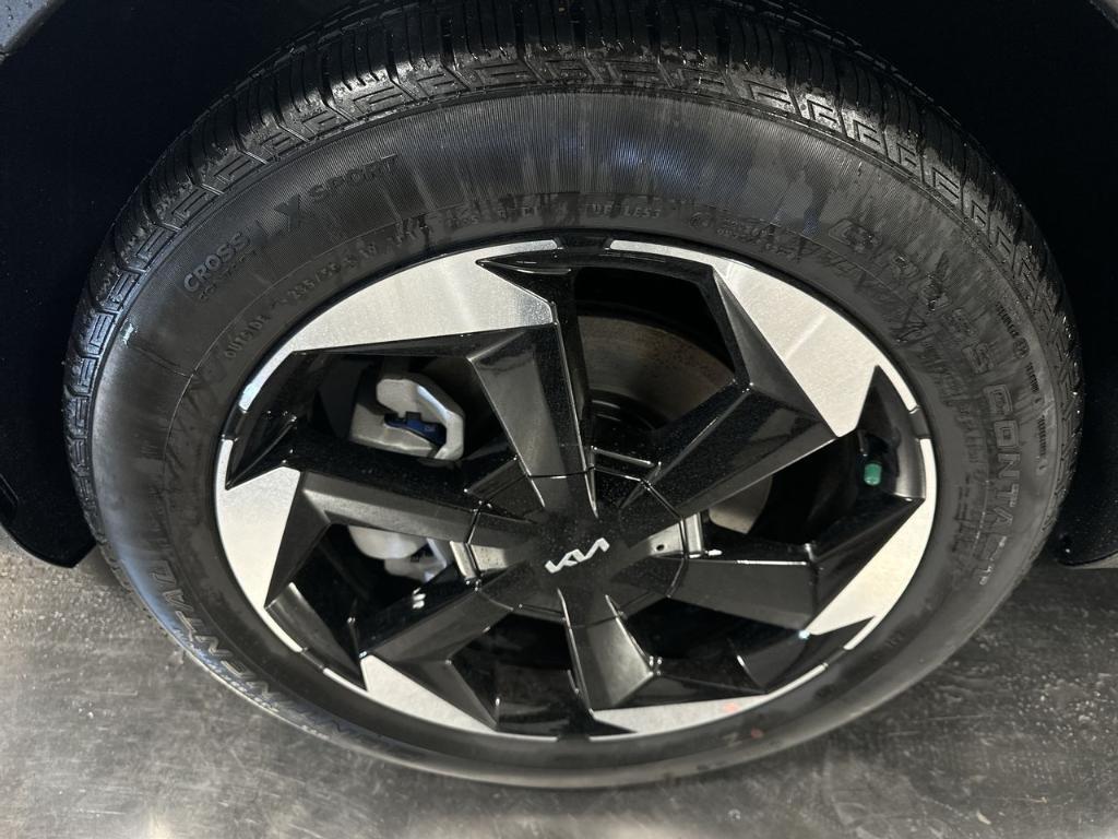new 2025 Kia Sorento Hybrid car, priced at $44,276