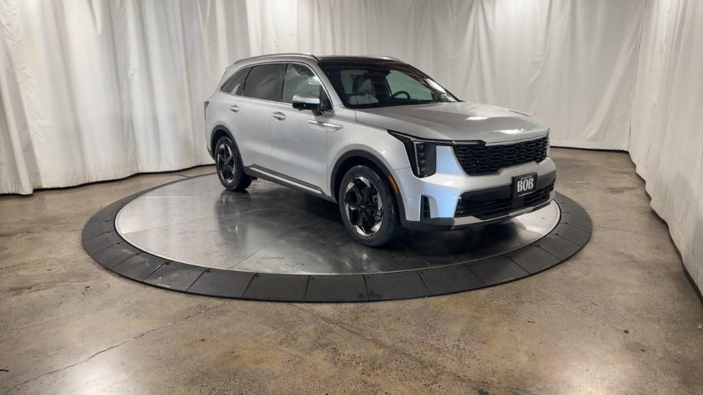 new 2025 Kia Sorento Hybrid car, priced at $44,276