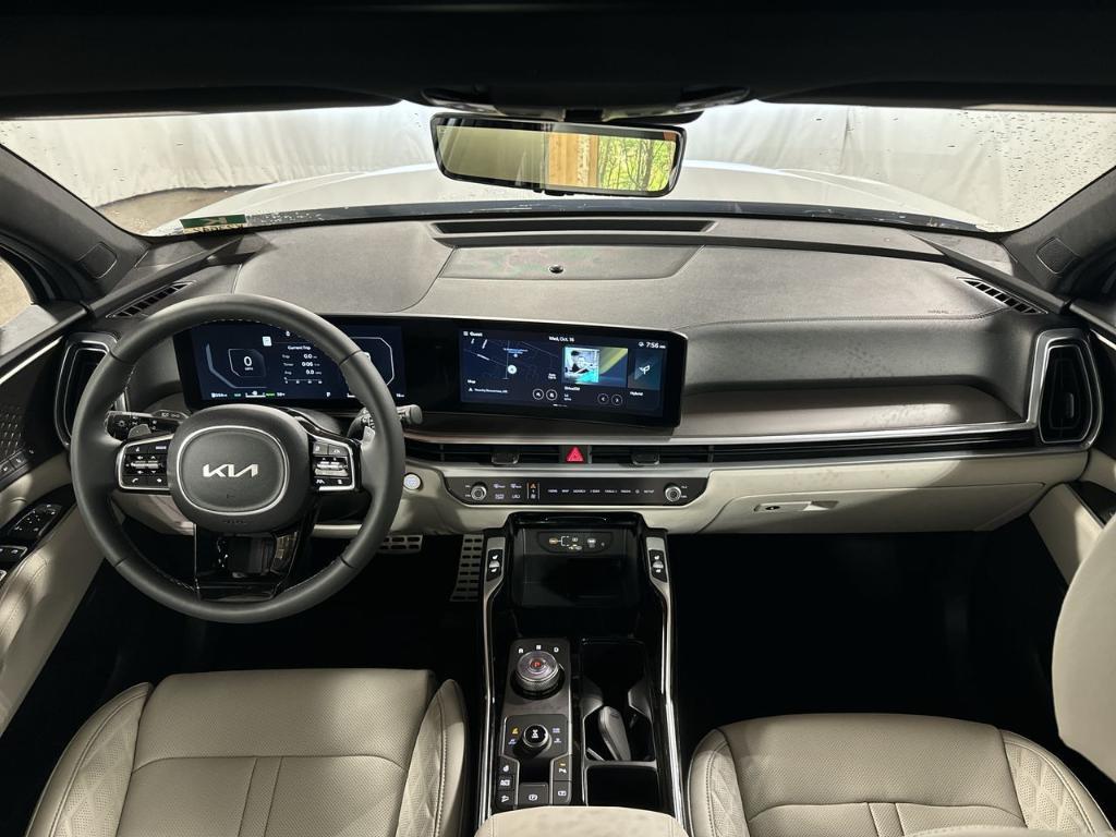 new 2025 Kia Sorento Hybrid car, priced at $44,276