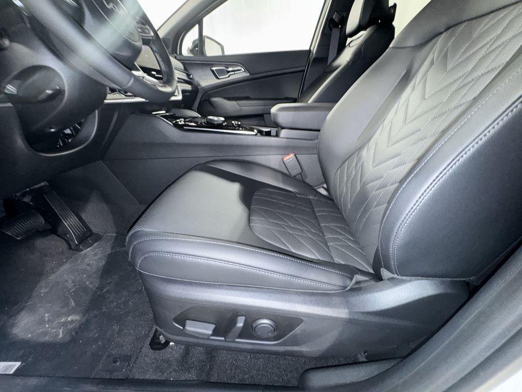 new 2025 Kia Sportage Plug-In Hybrid car, priced at $41,483