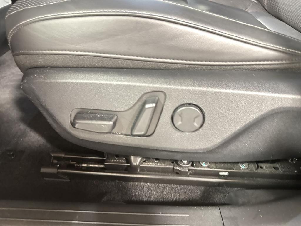 used 2023 Kia EV6 car, priced at $29,974