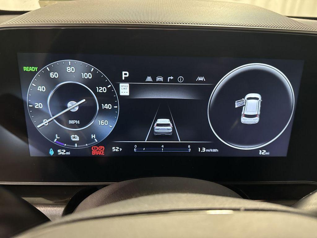 new 2025 Kia Niro EV car, priced at $33,817