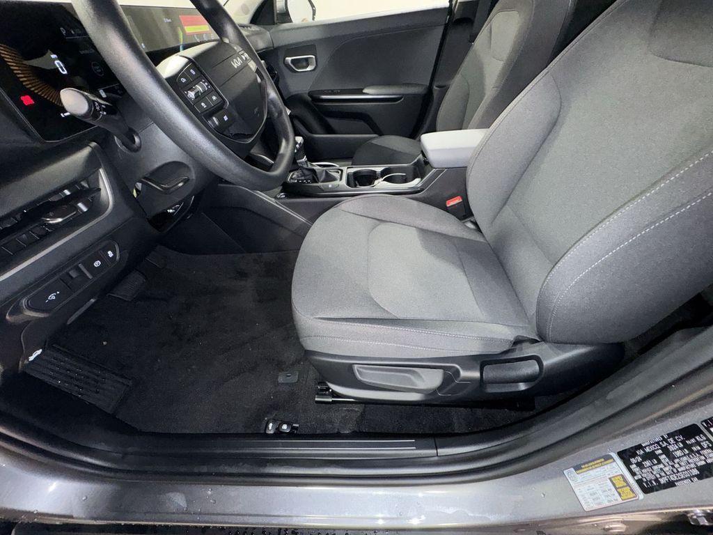 new 2025 Kia K4 car, priced at $23,682