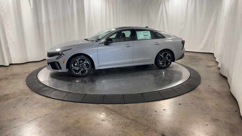 new 2025 Kia K5 car, priced at $33,038