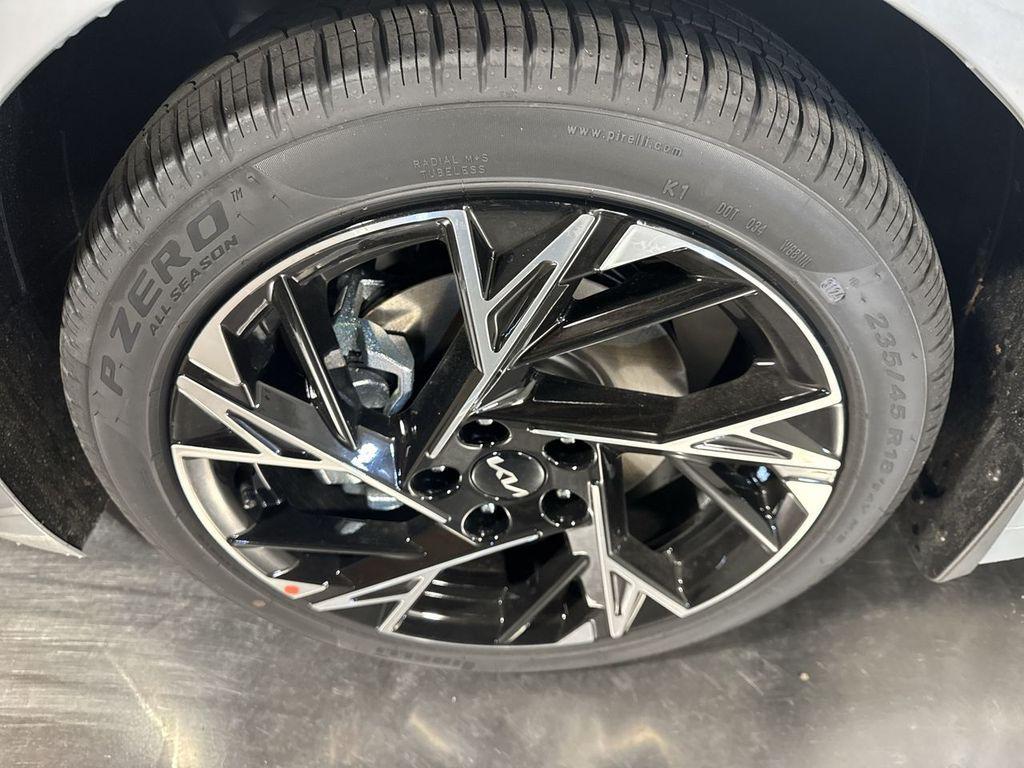 new 2025 Kia K5 car, priced at $30,630