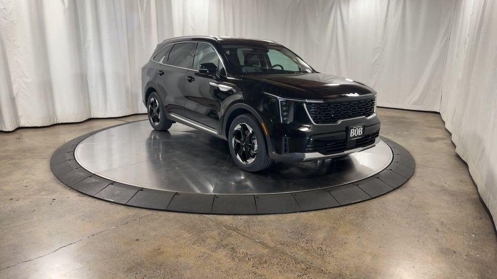 new 2025 Kia Sorento Hybrid car, priced at $38,875
