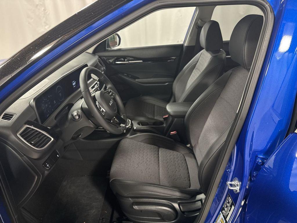 new 2025 Kia Seltos car, priced at $29,985
