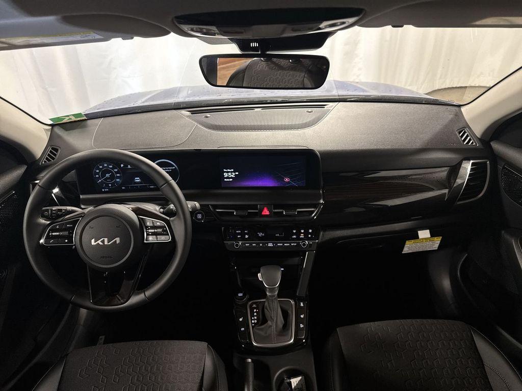 new 2025 Kia Seltos car, priced at $29,985