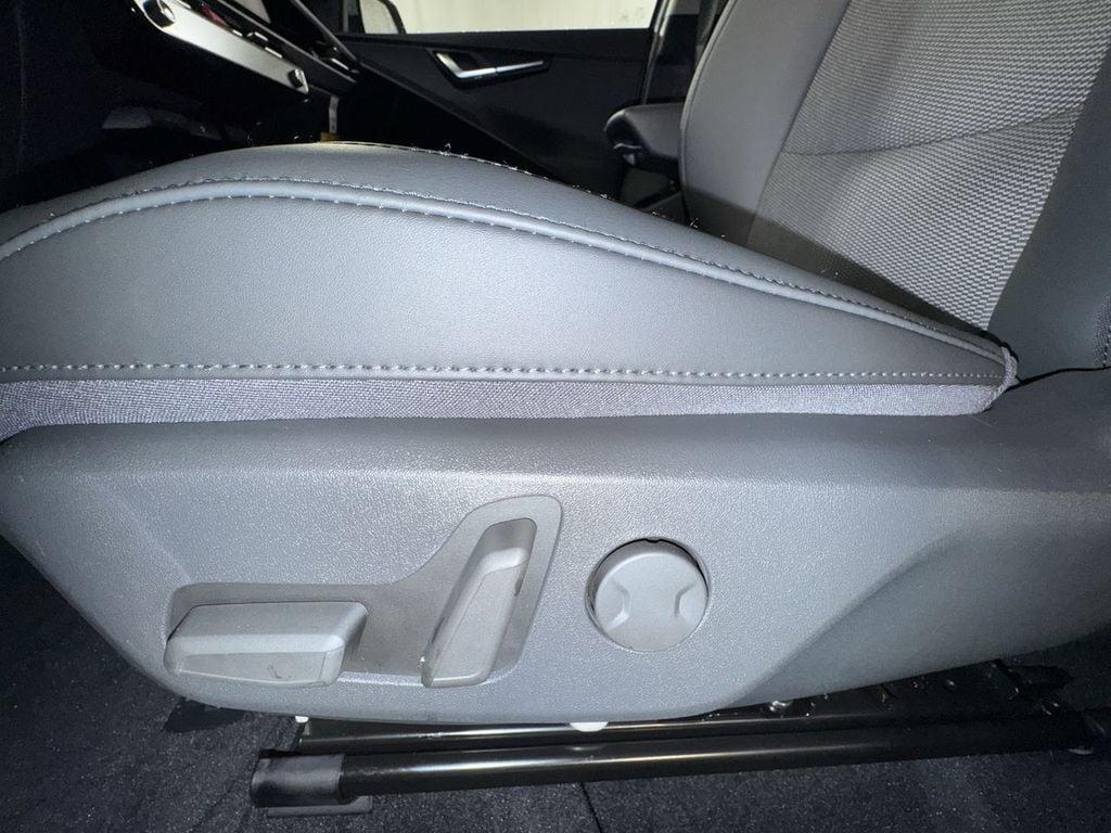 new 2025 Kia Niro EV car, priced at $33,817