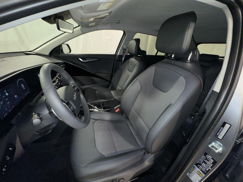 new 2025 Kia Niro EV car, priced at $33,817