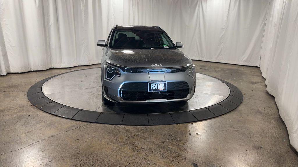 new 2025 Kia Niro EV car, priced at $33,817