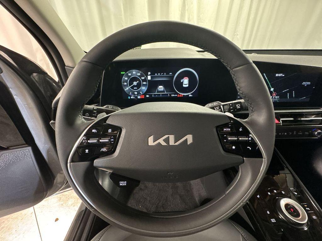 new 2025 Kia Niro EV car, priced at $33,817