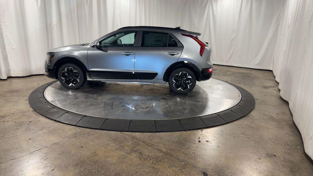 new 2025 Kia Niro EV car, priced at $33,817