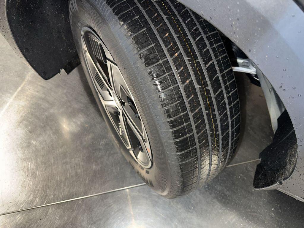 new 2025 Kia Niro car, priced at $29,695