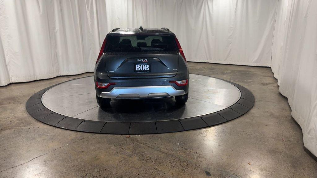 new 2025 Kia Niro car, priced at $29,695