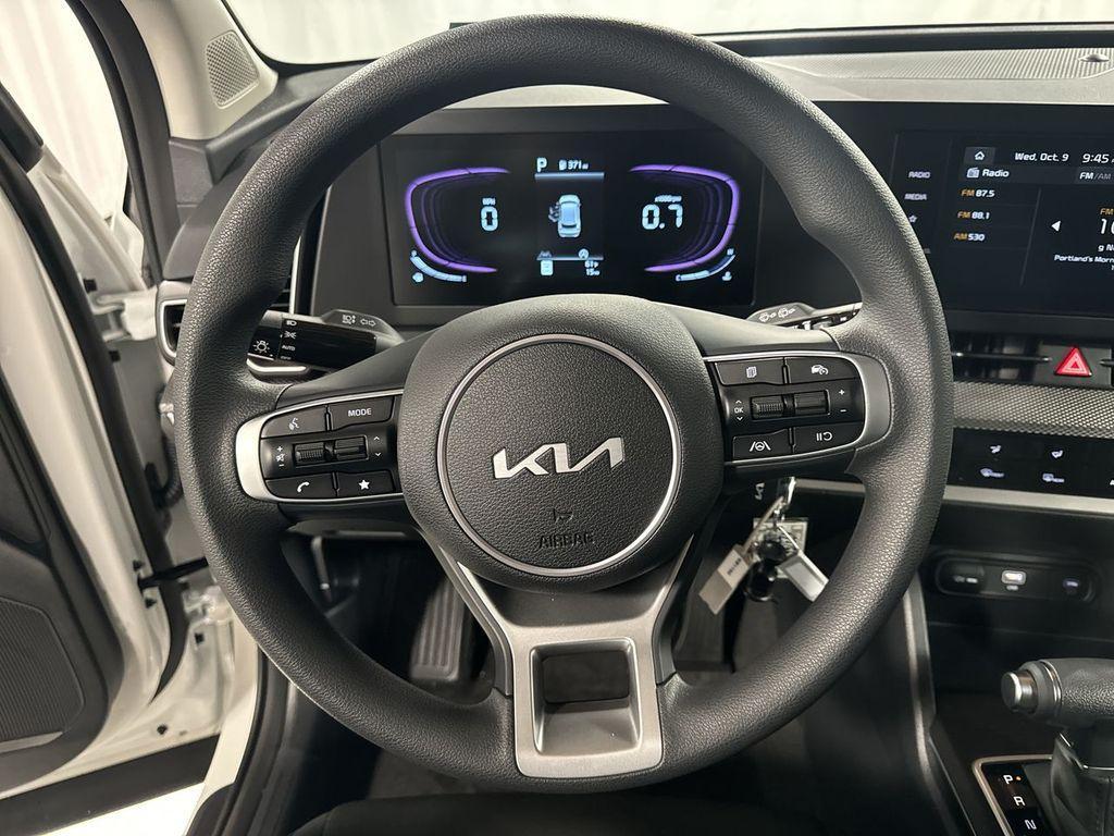 new 2025 Kia Sportage car, priced at $27,712