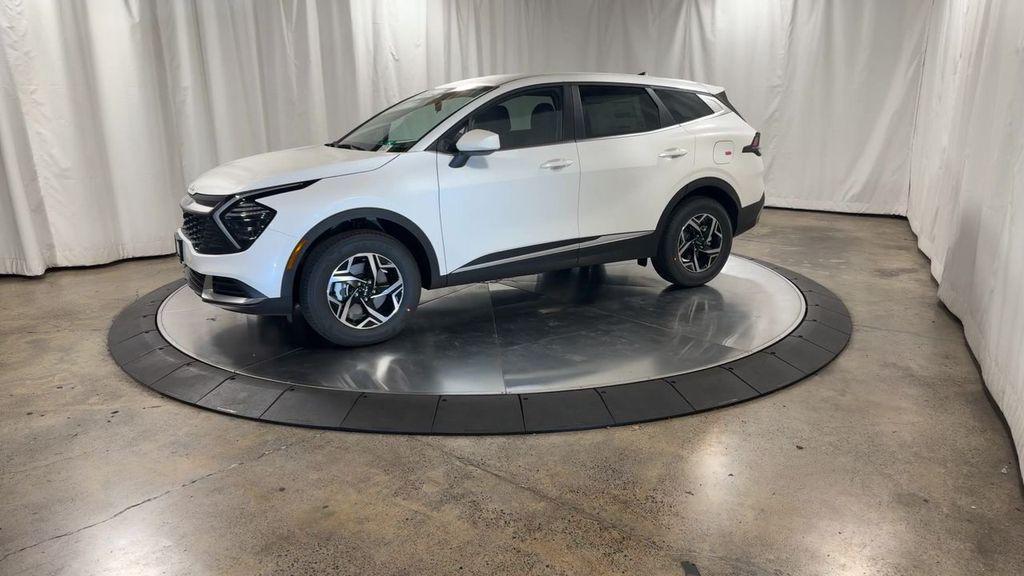 new 2025 Kia Sportage car, priced at $27,712