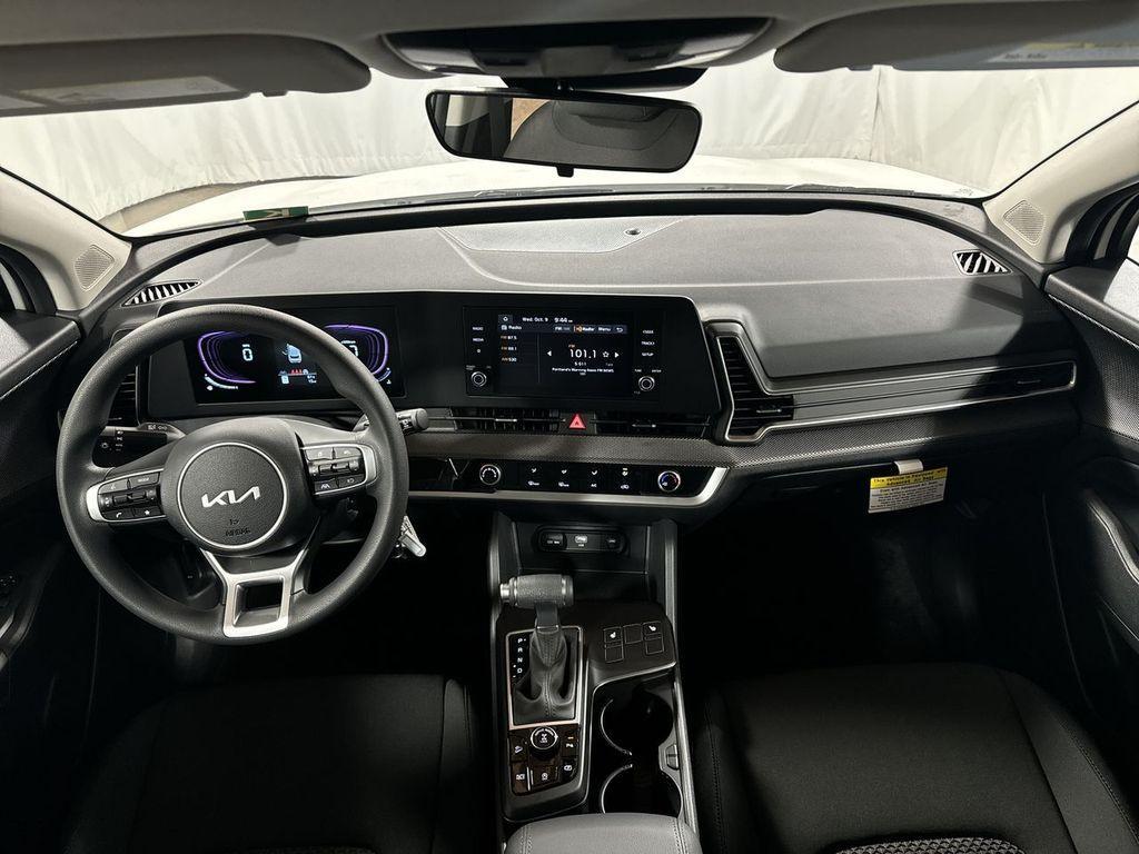 new 2025 Kia Sportage car, priced at $27,712