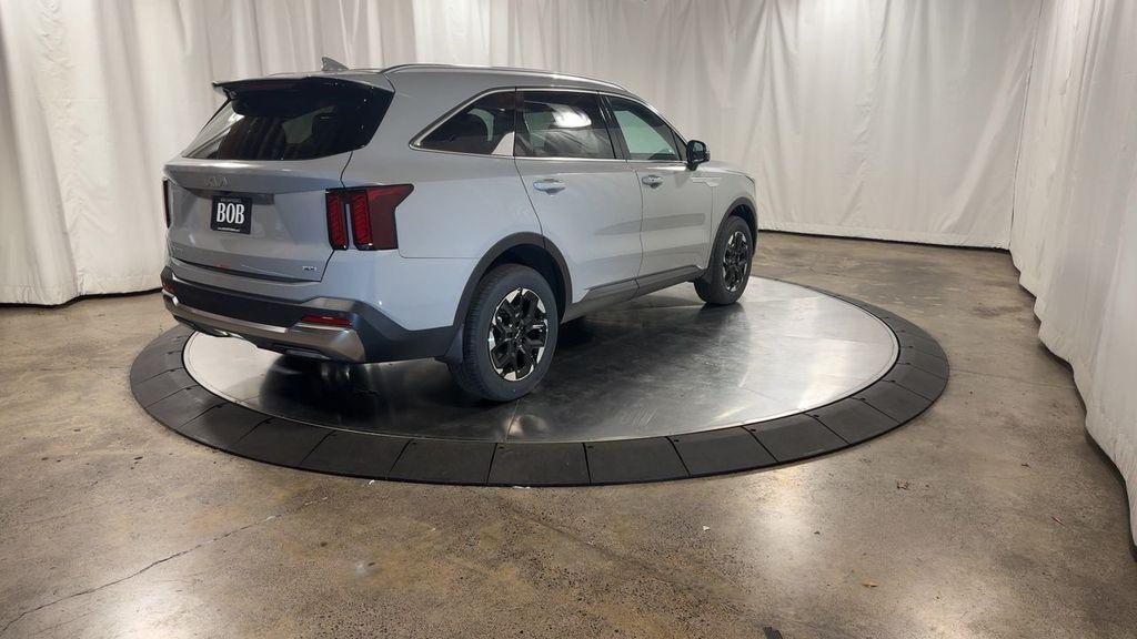 new 2025 Kia Sorento car, priced at $37,481