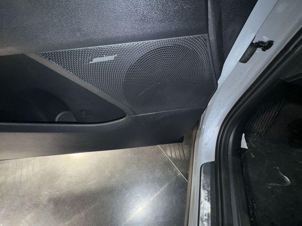 new 2025 Kia Sorento car, priced at $47,501