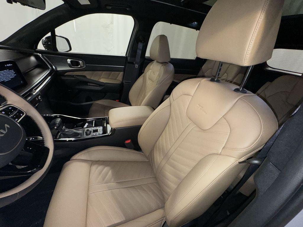 new 2025 Kia Sorento car, priced at $47,501