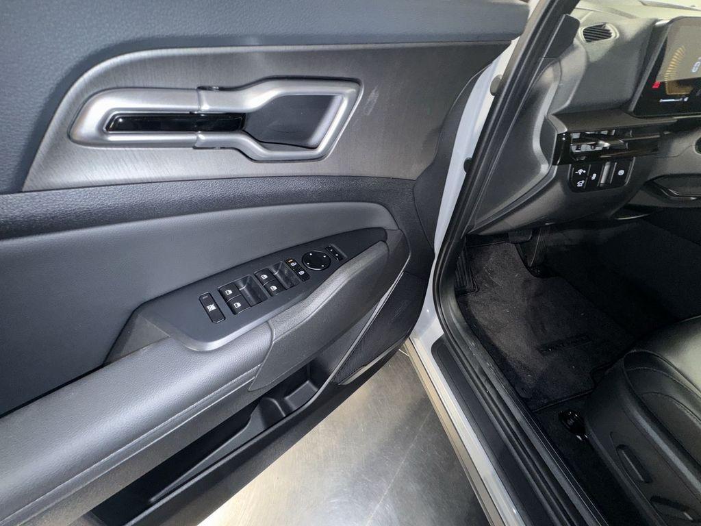 new 2026 Kia Sportage car, priced at $35,020