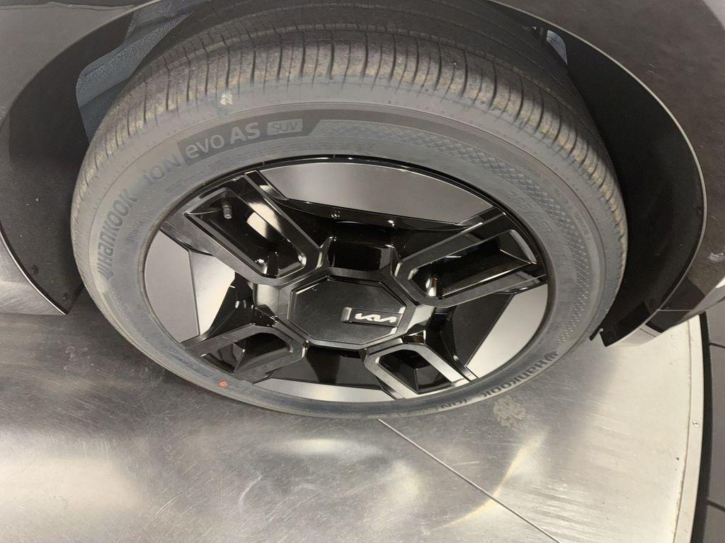 new 2026 Kia EV9 car, priced at $69,797