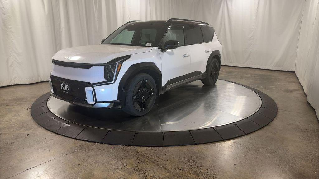 new 2026 Kia EV9 car, priced at $69,797